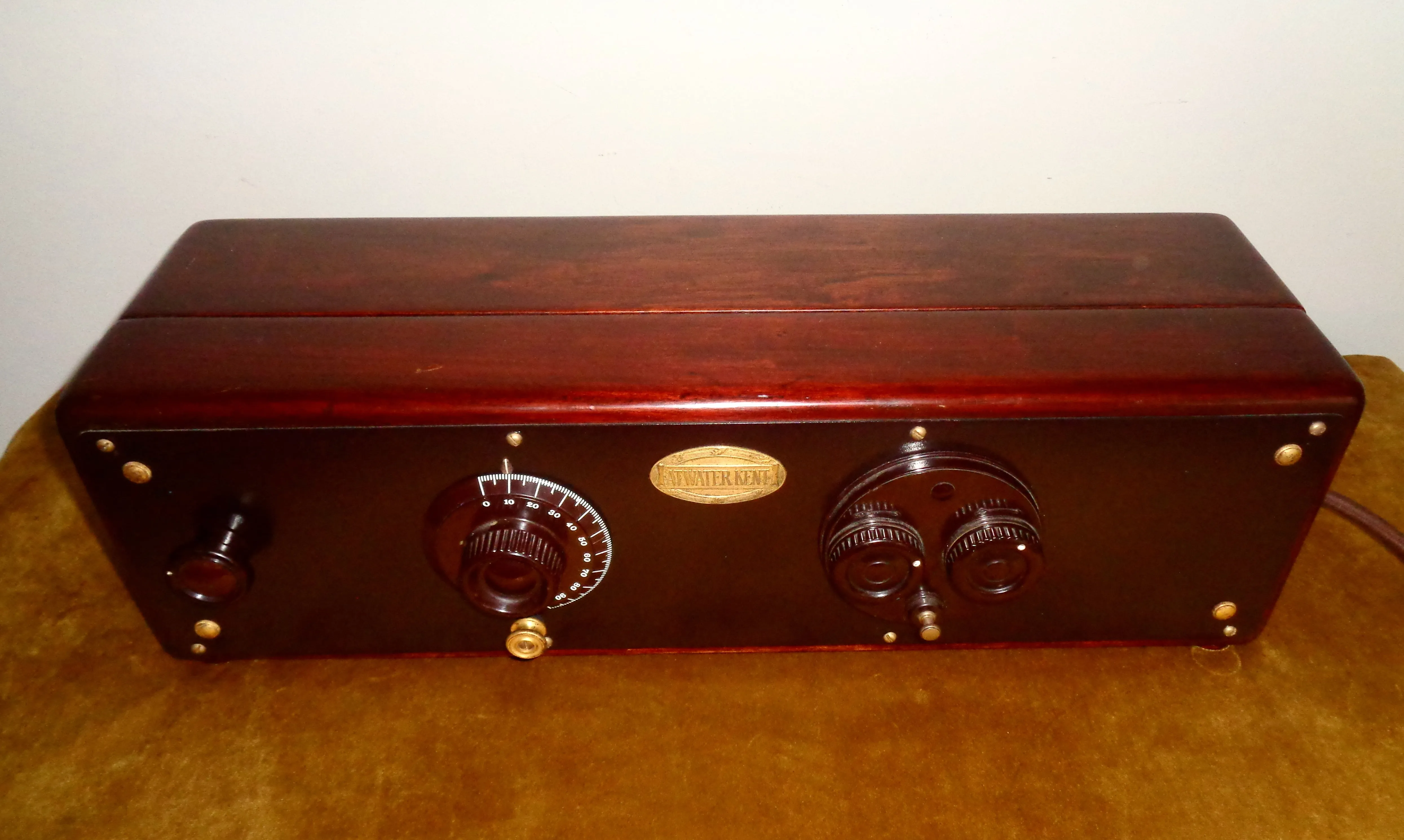 1927 Atwater Kent Valve Radio Receiving Set Table Model 33