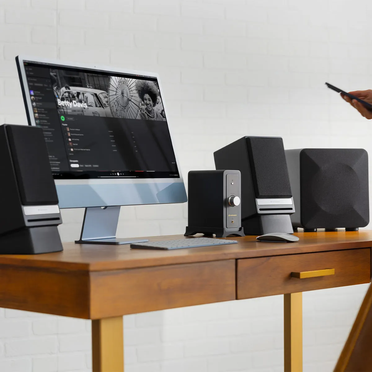 Audioengine N22 Gen 2 Integrated Desktop Amplifier with Bluetooth
