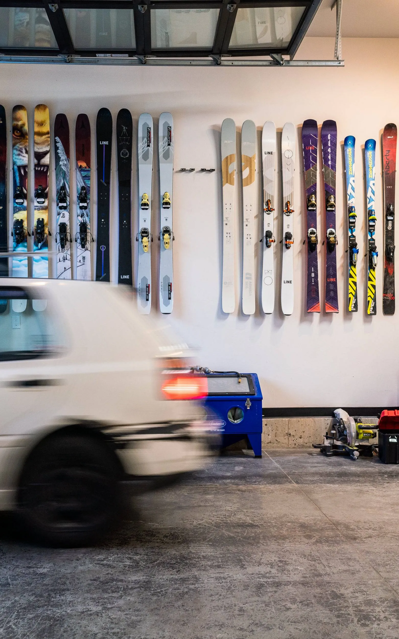 Hover Wall Mount