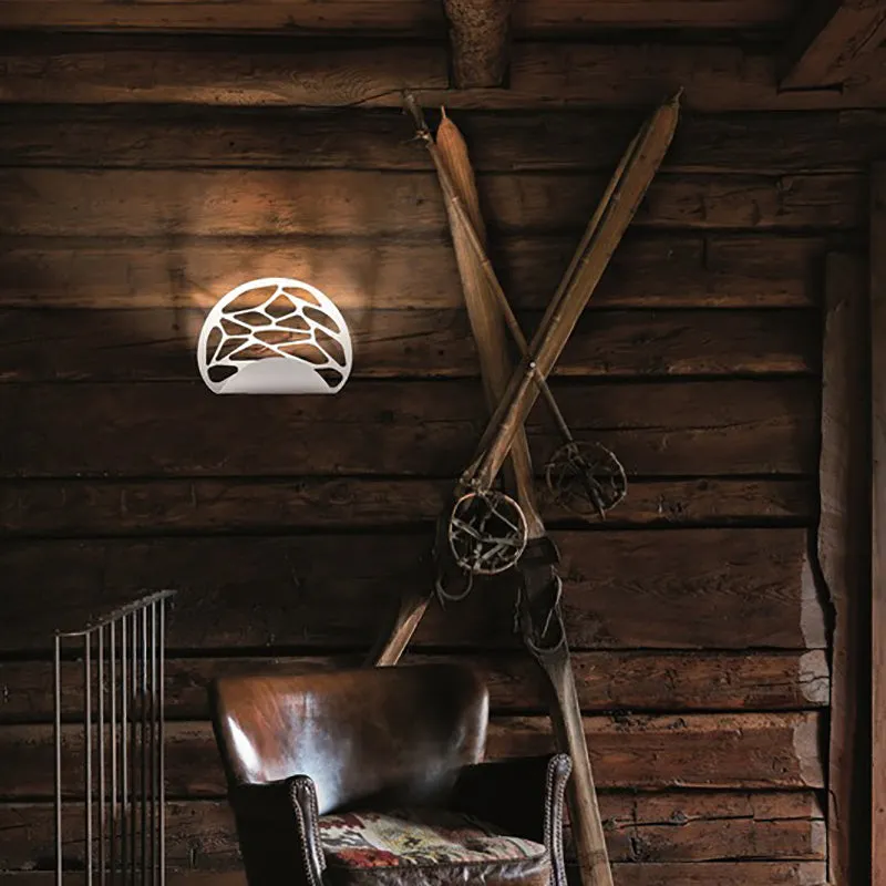 Kelly Wall Light