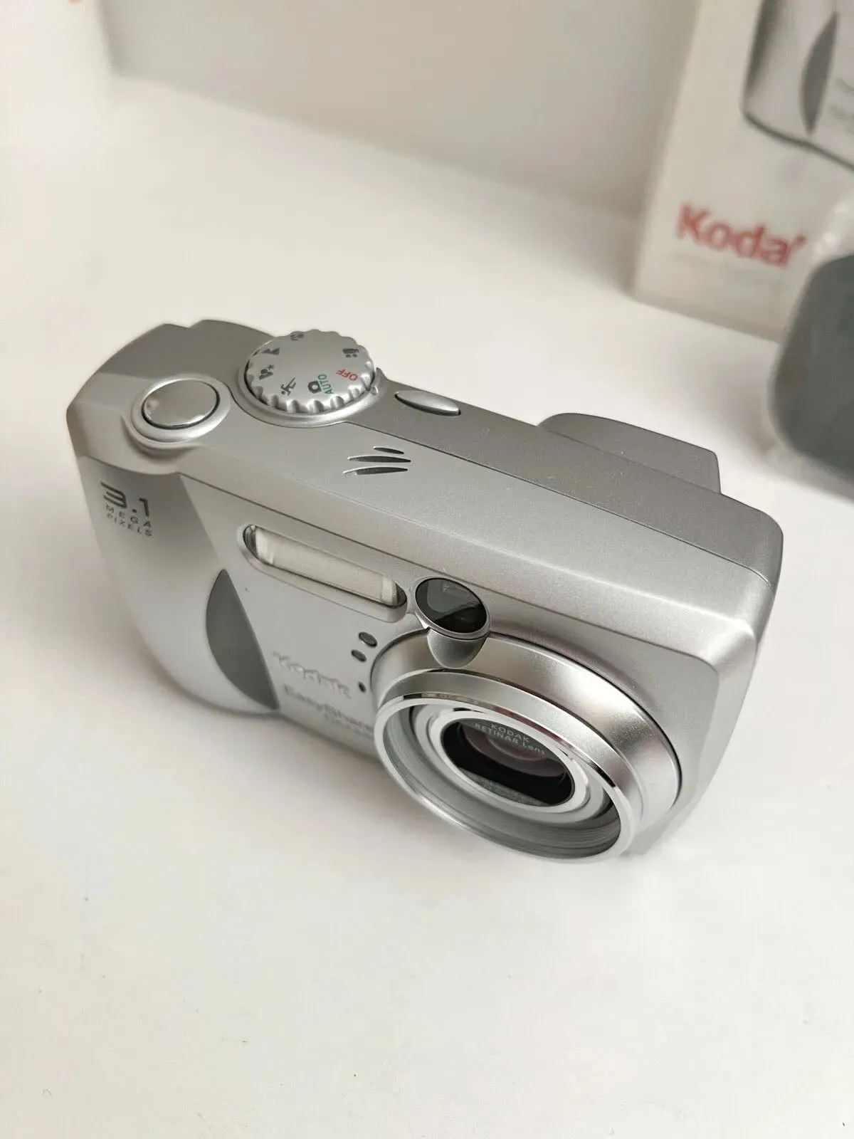 Kodak EasyShare DX4330 3.1MP Digital Camera with 3X Optical Zoom (Refurbished)