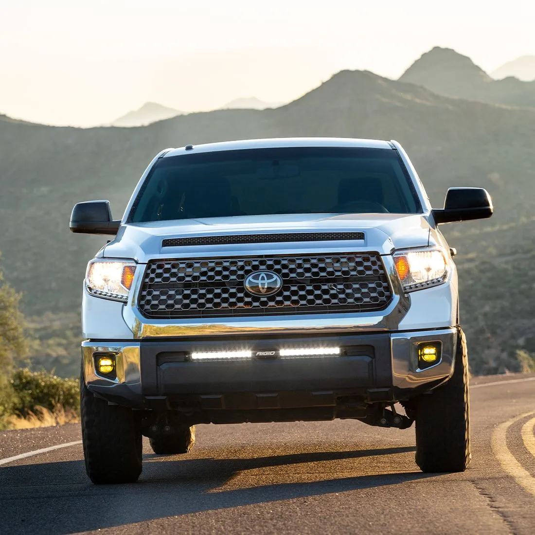 Rigid - 360° Series SAE Fog Mount Kit - 2014  Toyota Tundra/4Runner / 2016  Tacoma